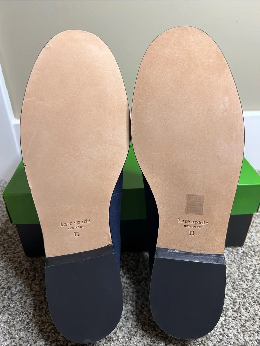kate spade new york Deco Bow Suede Loafers Captin Navy Woman's Size 11